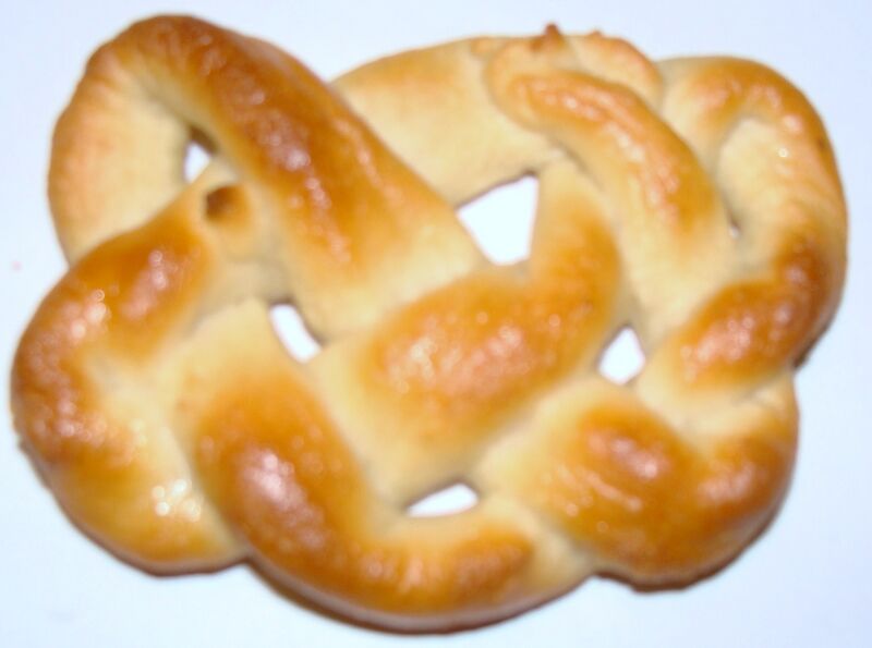 File:Celtic 7 4 Knot.jpg