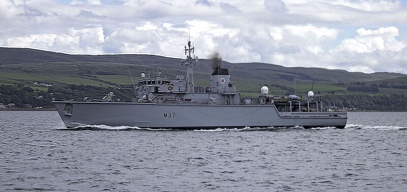 File:M37 - HMS Chidingford.jpg