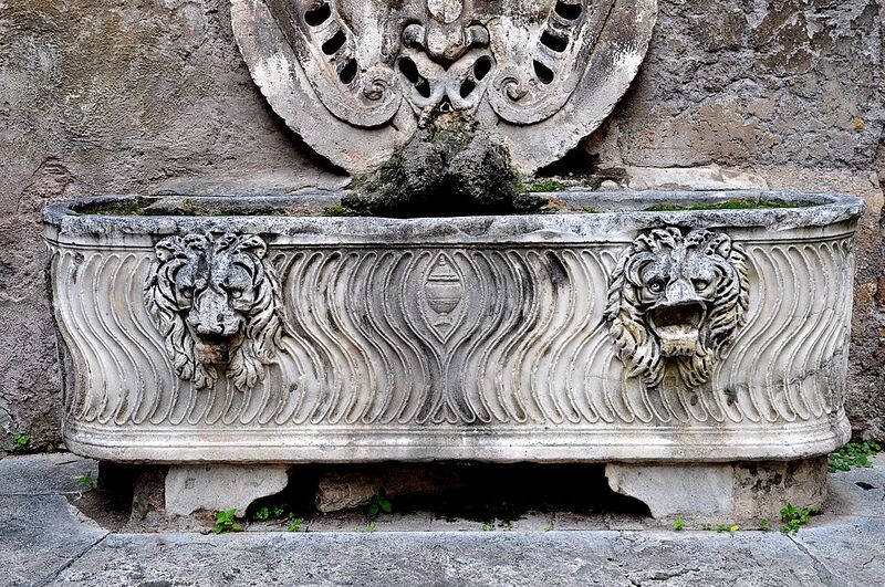 File:Palazzo Mattei strigillated lion-head sarcophagus.jpg