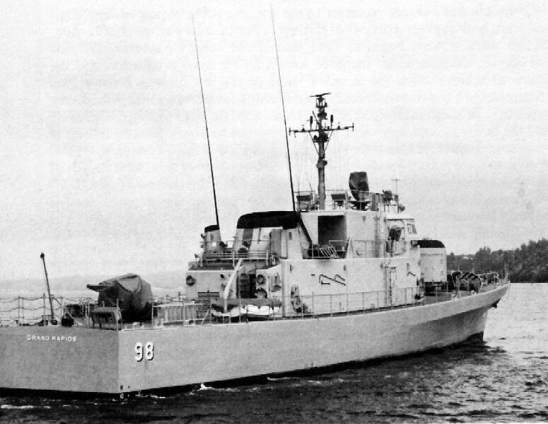 File:USS Grand Rapids (PG-98).jpg