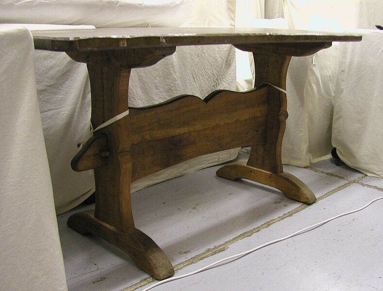 File:Table (AM 1991.193-2).jpg