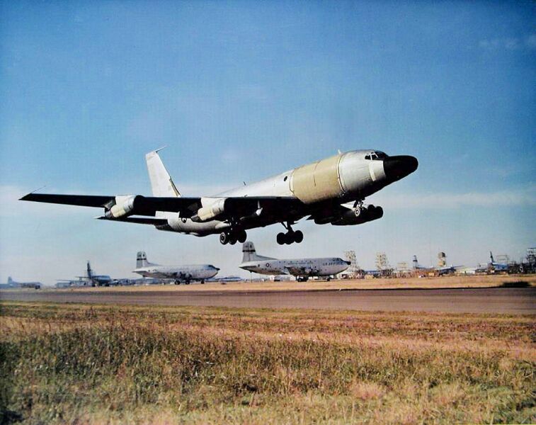 File:Rc-135eielson.jpg