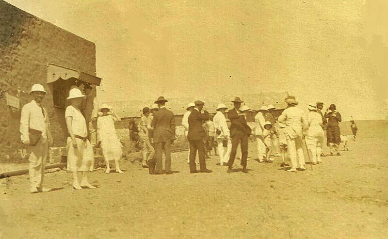 File:Perim passengers 1925.jpg
