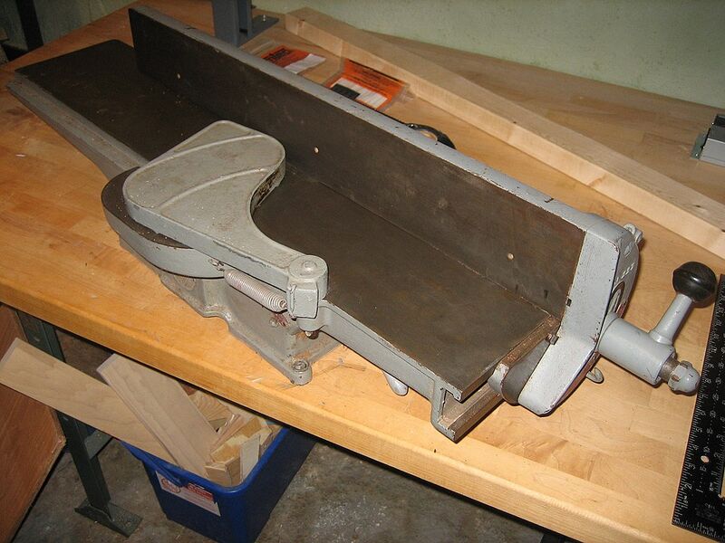 File:Benchtop jointer.jpg