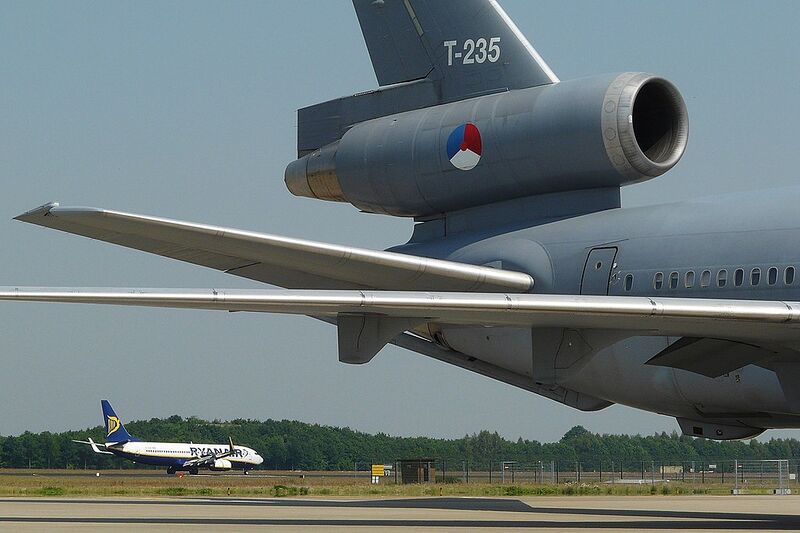 File:Eindhoven Air Base (8613155376).jpg