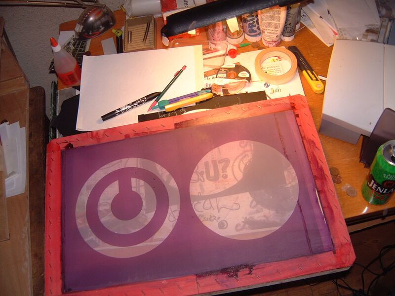 File:TeeshirtCopyleft cadre.jpg