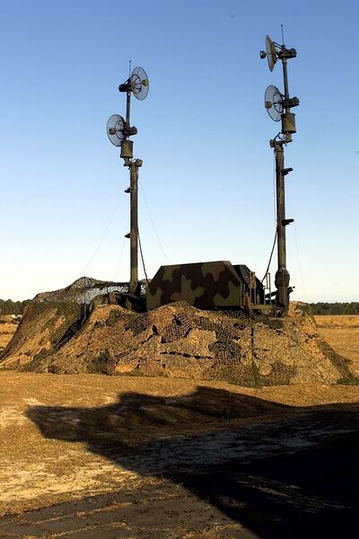 File:Patriot antenna mast grp.jpg